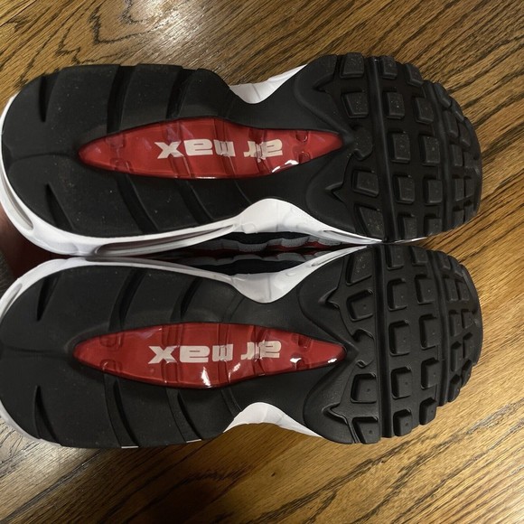 Nike Air Max 95 Essential Black White Varsity Red Grey Shoes Men Size 9 NEW - Picture 6 of 7